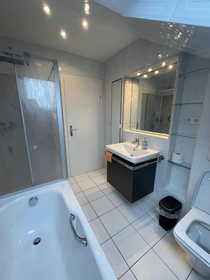 Grosszuegige Ferienwohnung Am Stadtrand Von Fulde Extérieur photo